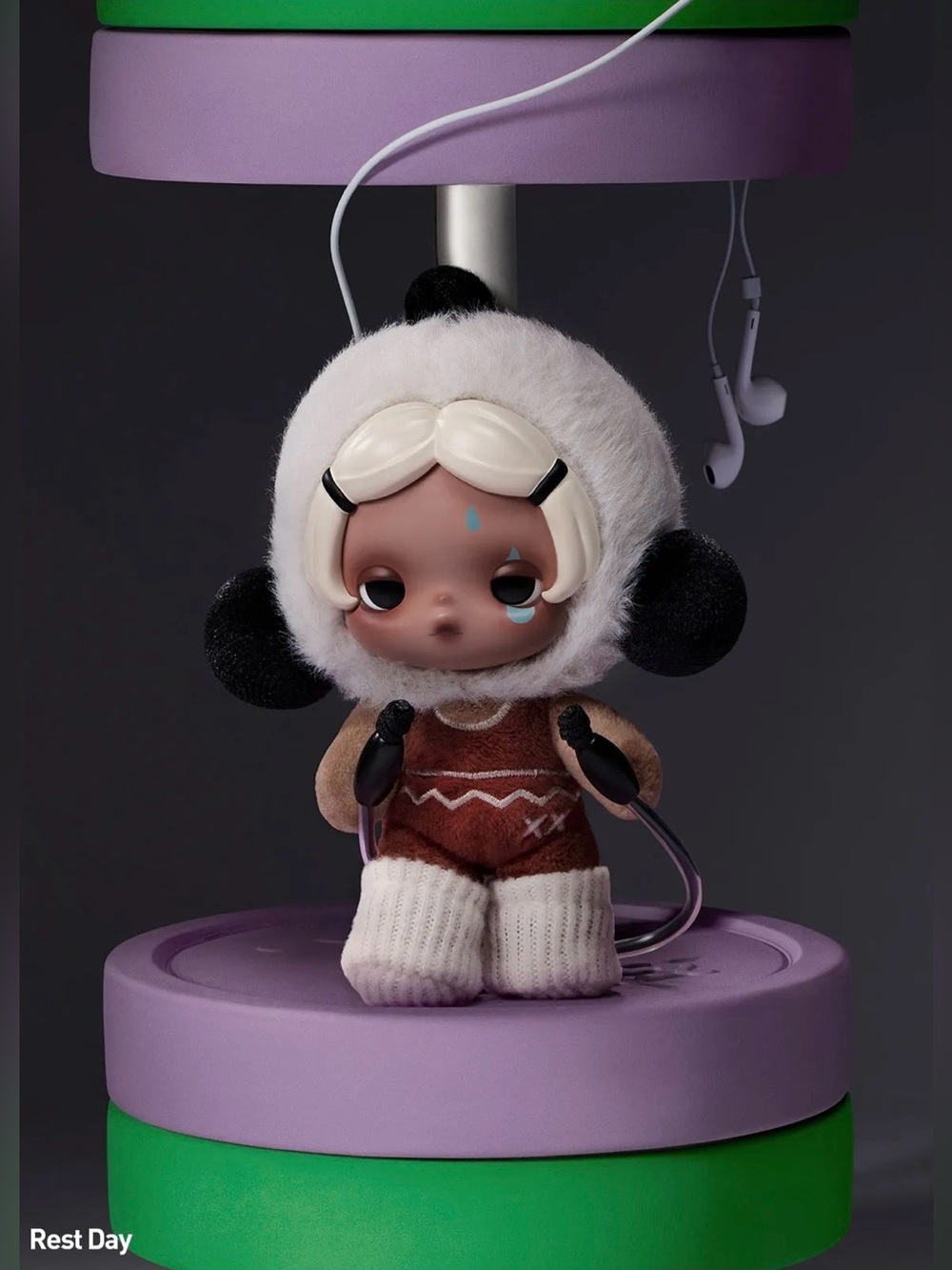 Popmart SKULLPANDA Off Mode Series Plush Doll
Pendant